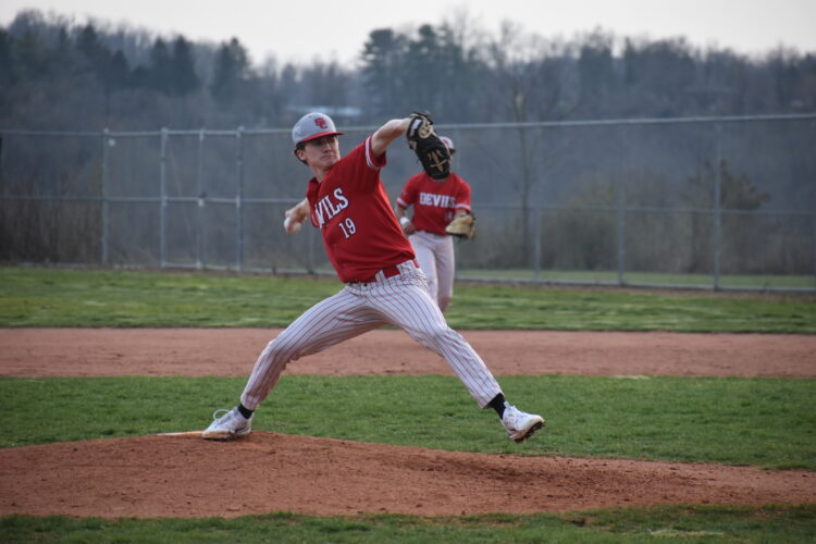 St. Clairsville Rallies By Martins Ferry, 6-2